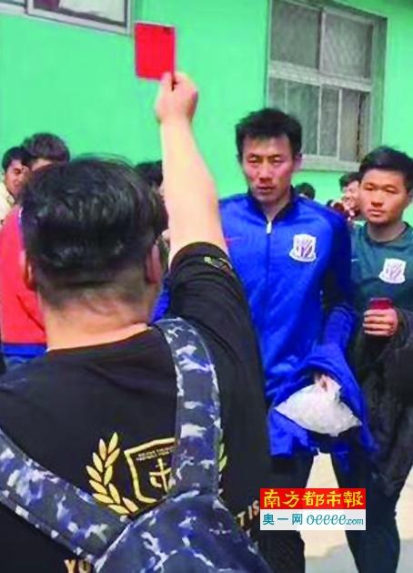 老师解胸罩喂我吃奶