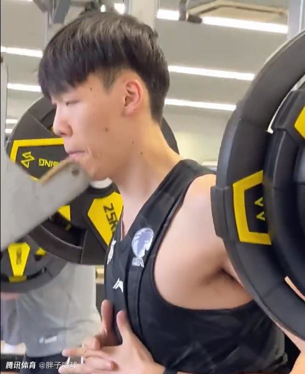 艳妇荡乳在线观看