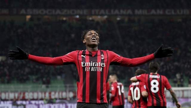 被发现的不伦现场的妻子