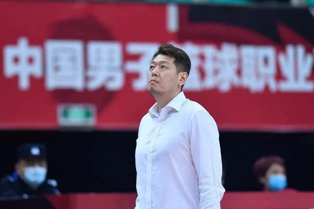 精品成人在线视频